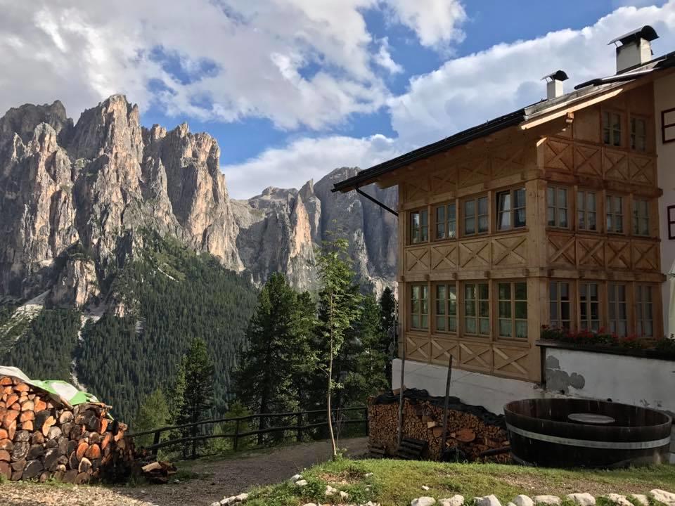 Rifugio Negritella Hotel Pozza di Fassa Exterior foto